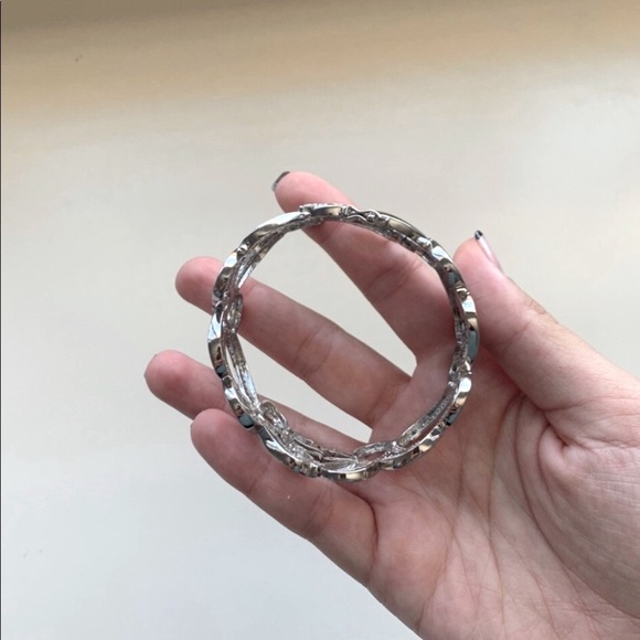 Silver faux diamond flowers floral wide bangle bracelet - Picture 3 of 6